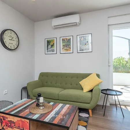 Black&beauty アパート *