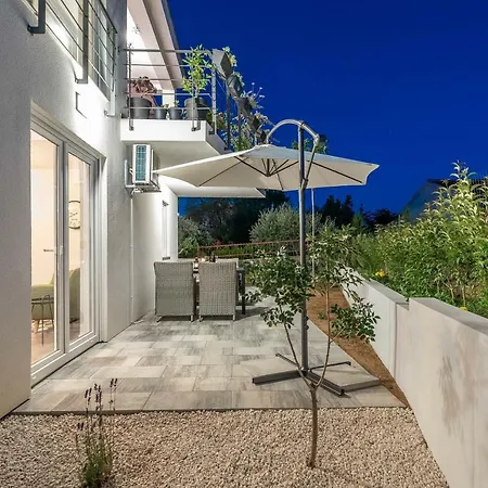 Black&beauty アパート