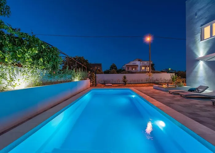 Black&beauty דירה *